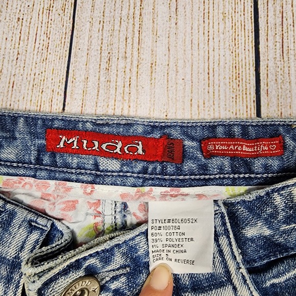 Y2k Mudd‎ Jean Shorts Size 5 Juniors  Distressed Blue Denim Low Rise 90s - Picture 2 of 10